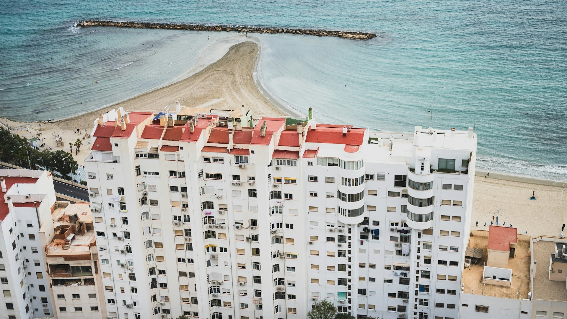 "Unlautere Praktiken": Spanien straft Airbnb hart ab