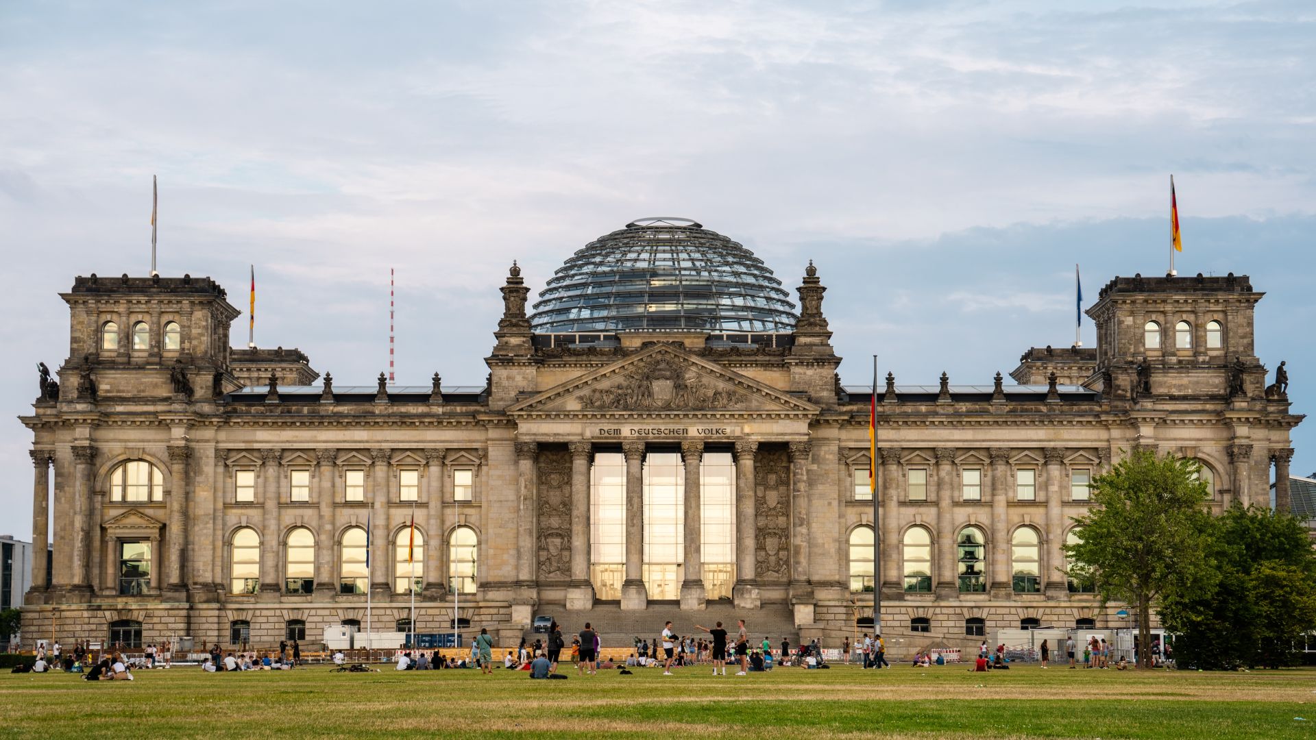 Reisebüros, Hotels, Gastro: Alles eine Baustelle